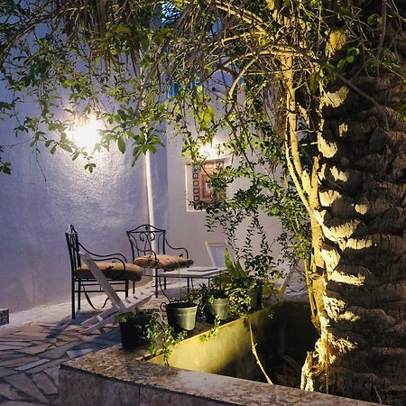 Dar Chahla Apartment Tozeur Bagian luar foto